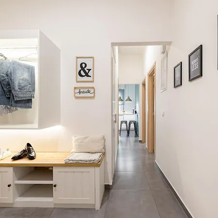 Ports Crossroad C Apartment Piraeus