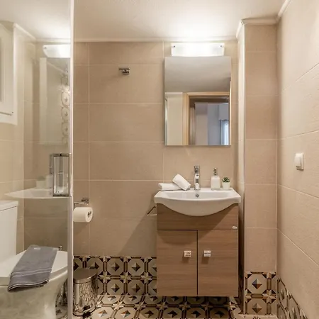Ports Crossroad C Apartment